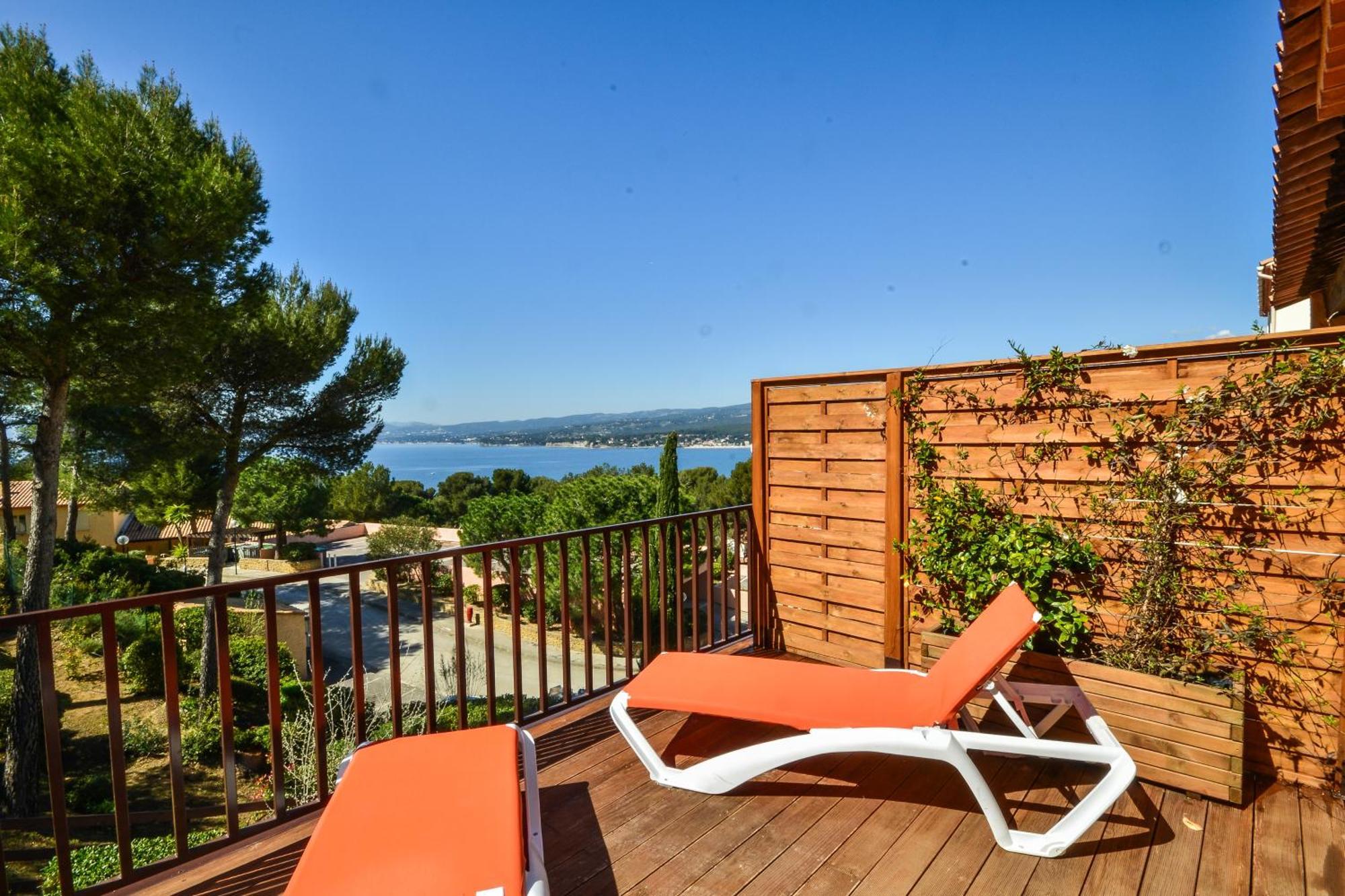 Vvf Residence Saint-Cyr-Sur-Mer Exterior photo