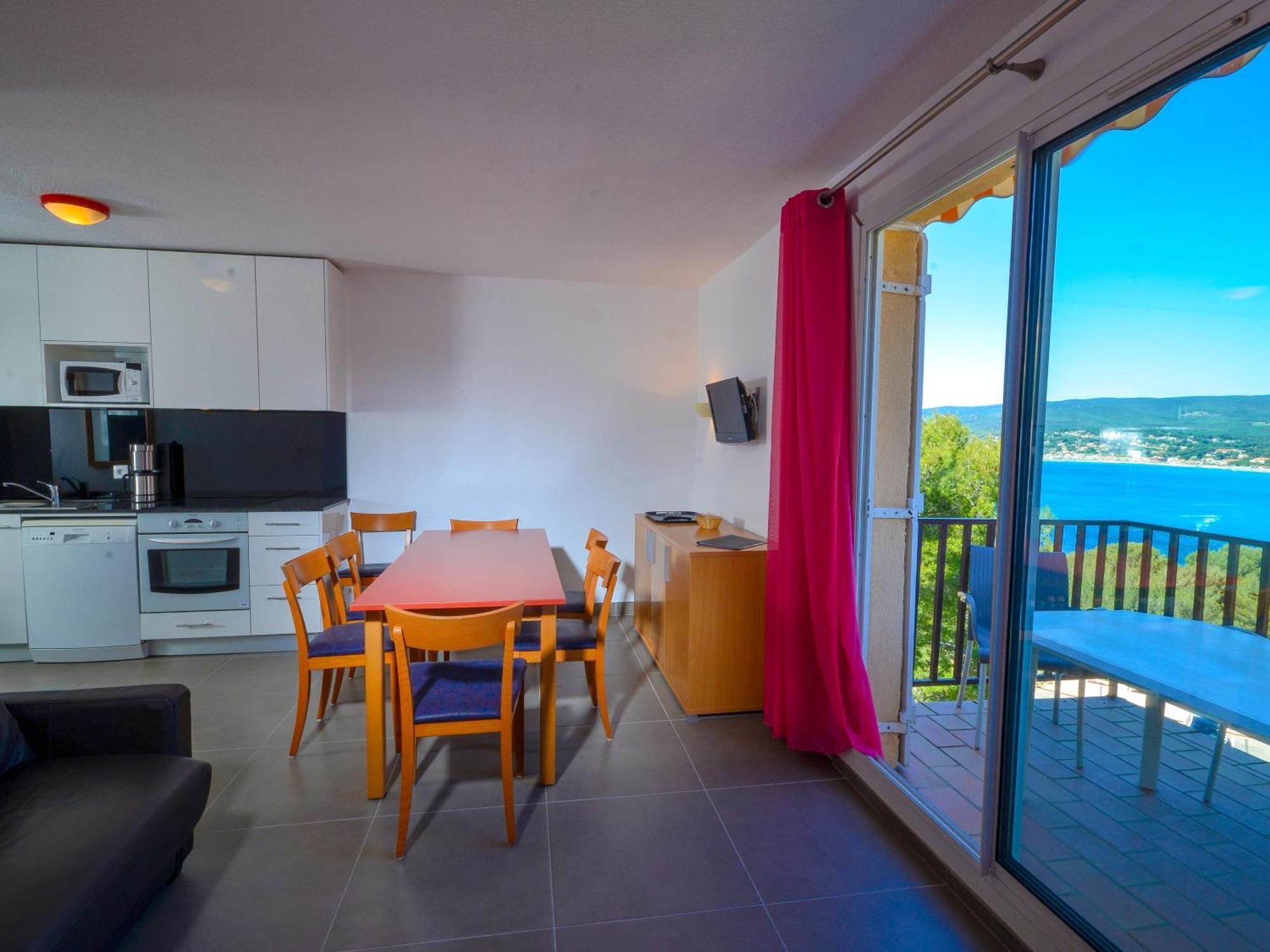 Vvf Residence Saint-Cyr-Sur-Mer Exterior photo